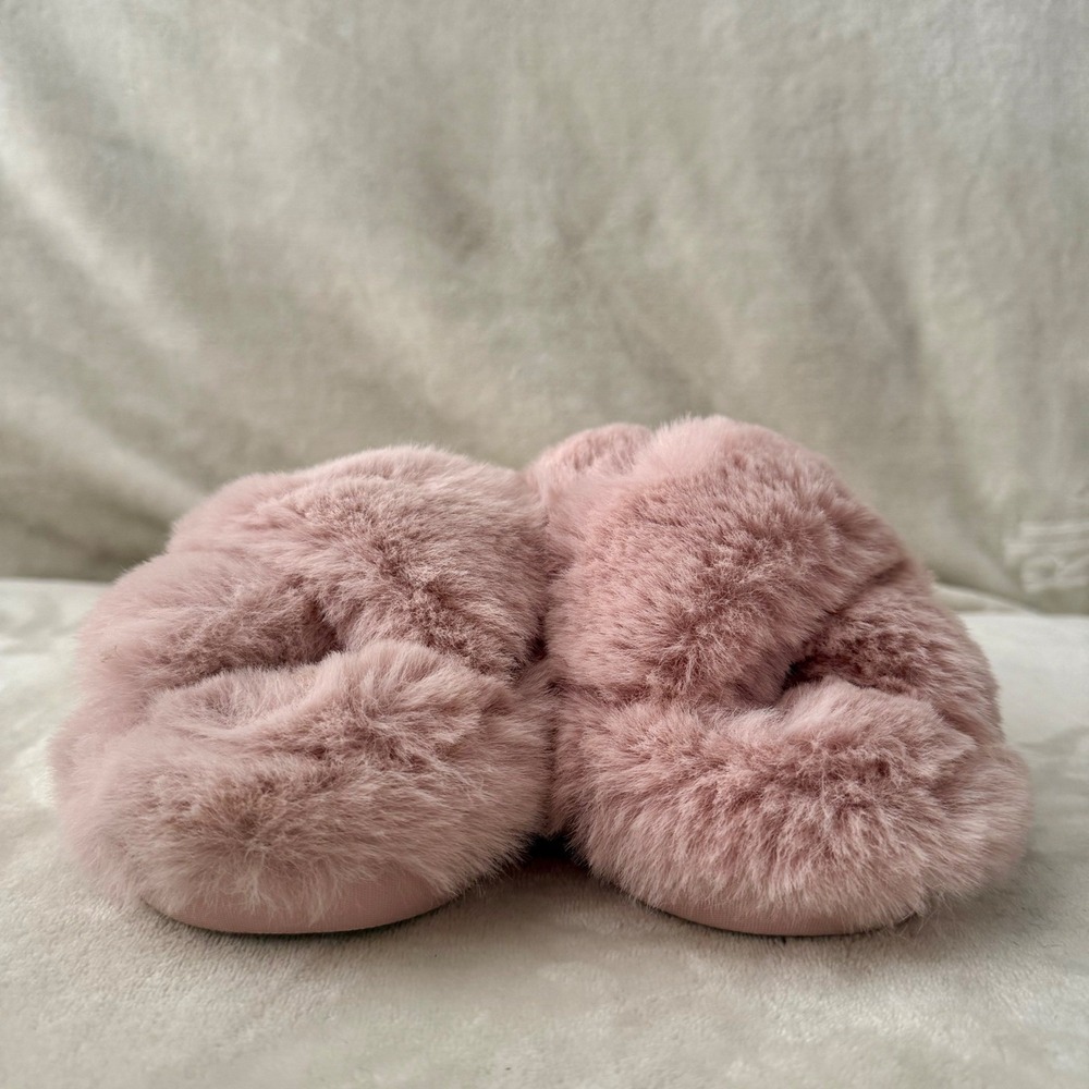 Steve Madden Slippers Pink Faux Fur Fluffy Slides Coquette Small Size 5 Size 6 - Picture 5 of 10